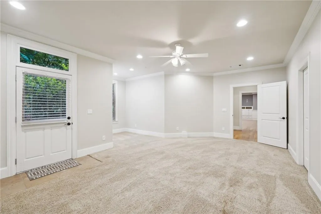 4980 High Point Road, Atlanta, Georgia 30342, 6 Bedrooms Bedrooms, ,5 BathroomsBathrooms,Residential,Sold,4980 High Point Road,7349380
