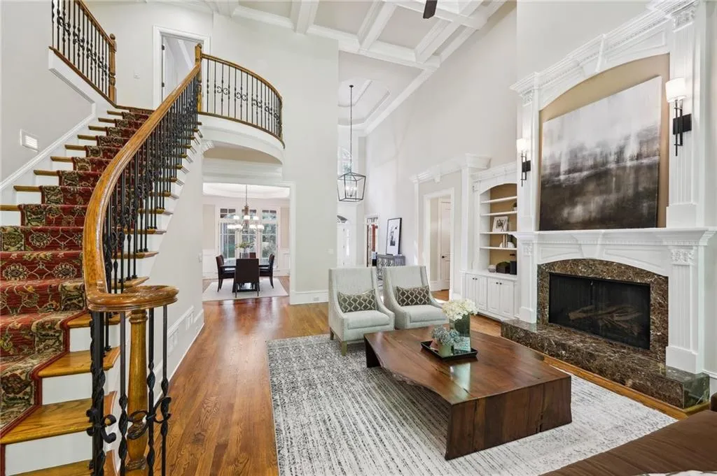 4980 High Point Road, Atlanta, Georgia 30342, 6 Bedrooms Bedrooms, ,5 BathroomsBathrooms,Residential,Sold,4980 High Point Road,7349380
