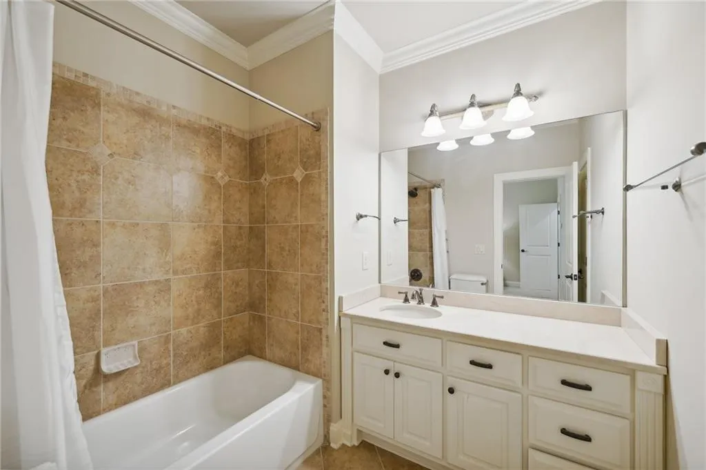 4980 High Point Road, Atlanta, Georgia 30342, 6 Bedrooms Bedrooms, ,5 BathroomsBathrooms,Residential,Sold,4980 High Point Road,7349380