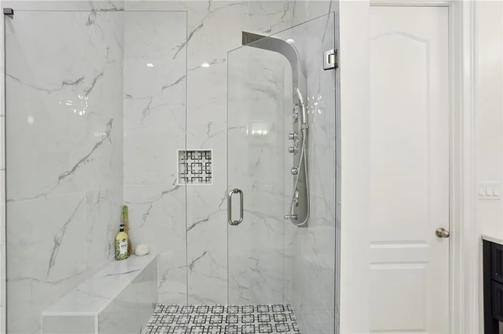 498 West Spalding Drive, Sandy Springs, Georgia 30328, 6 Bedrooms Bedrooms, ,5 BathroomsBathrooms,Residential,Sold,498 West Spalding Drive,7068395