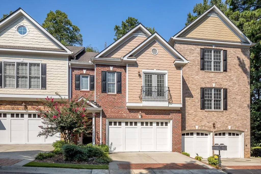 5492 Glenridge Drive Unit 516, Sandy Springs, Georgia 30342, 4 Bedrooms Bedrooms, ,3 BathroomsBathrooms,Residential,Sold,5492 Glenridge Drive Unit 516,6618791