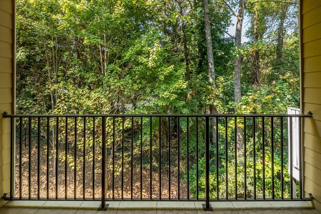 5492 Glenridge Drive Unit 516, Sandy Springs, Georgia 30342, 4 Bedrooms Bedrooms, ,3 BathroomsBathrooms,Residential,Sold,5492 Glenridge Drive Unit 516,6618791