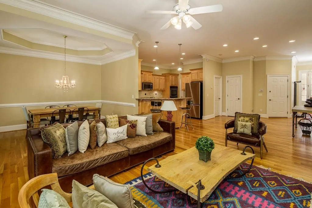 5492 Glenridge Drive Unit 516, Sandy Springs, Georgia 30342, 4 Bedrooms Bedrooms, ,3 BathroomsBathrooms,Residential,Sold,5492 Glenridge Drive Unit 516,6618791