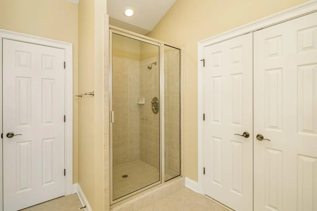 5492 Glenridge Drive Unit 516, Sandy Springs, Georgia 30342, 4 Bedrooms Bedrooms, ,3 BathroomsBathrooms,Residential,Sold,5492 Glenridge Drive Unit 516,6618791