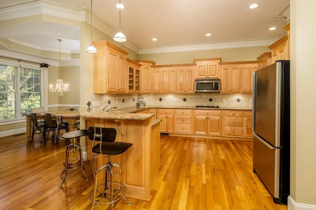 5492 Glenridge Drive Unit 516, Sandy Springs, Georgia 30342, 4 Bedrooms Bedrooms, ,3 BathroomsBathrooms,Residential,Sold,5492 Glenridge Drive Unit 516,6618791