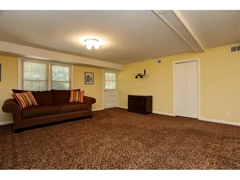 515 Tanacrest Circle, Sandy Springs, Georgia 30328, 4 Bedrooms Bedrooms, ,2 BathroomsBathrooms,Residential,Sold,515 Tanacrest Circle,5647014