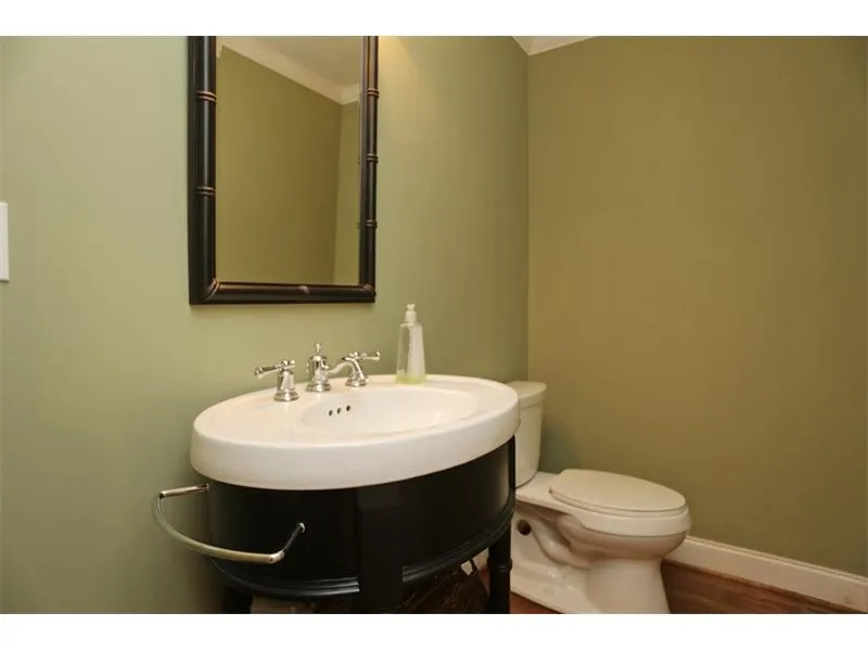 515 Tanacrest Circle, Sandy Springs, Georgia 30328, 4 Bedrooms Bedrooms, ,2 BathroomsBathrooms,Residential,Sold,515 Tanacrest Circle,5647014