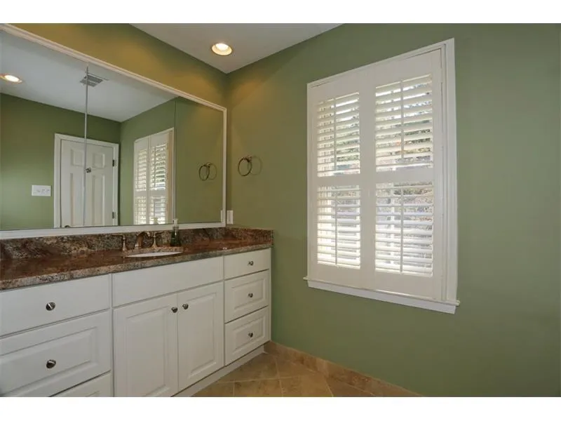 515 Tanacrest Circle, Sandy Springs, Georgia 30328, 4 Bedrooms Bedrooms, ,2 BathroomsBathrooms,Residential,Sold,515 Tanacrest Circle,5647014