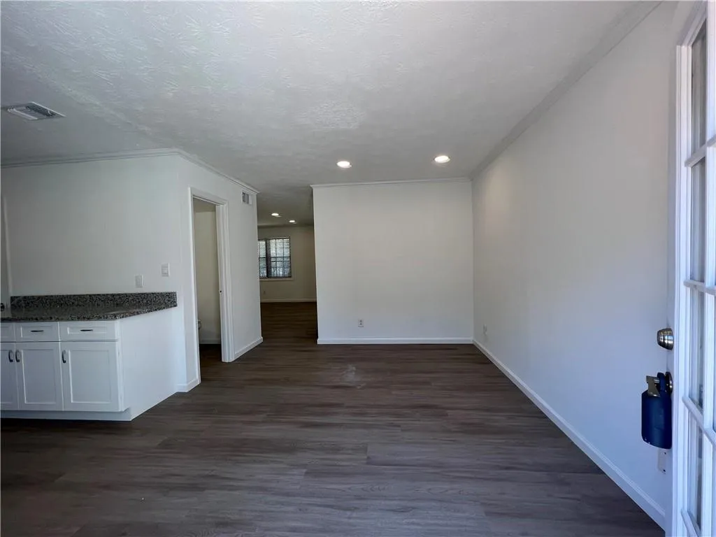 320 Winding River Drive Unit C, Sandy Springs, Georgia 30350, 2 Bedrooms Bedrooms, ,2 BathroomsBathrooms,Residential,Sold,320 Winding River Drive Unit C,7034343