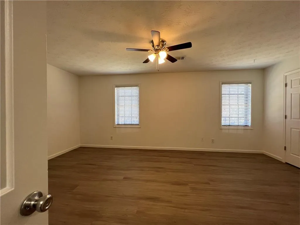 320 Winding River Drive Unit C, Sandy Springs, Georgia 30350, 2 Bedrooms Bedrooms, ,2 BathroomsBathrooms,Residential,Sold,320 Winding River Drive Unit C,7034343