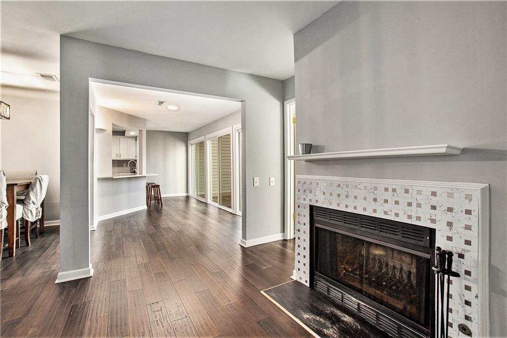 76 Dunwoody Springs Drive Unit A, Sandy Springs, Georgia 30328, 2 Bedrooms Bedrooms, ,2 BathroomsBathrooms,Residential,Sold,76 Dunwoody Springs Drive Unit A,7314475