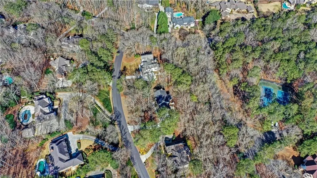 8265 Habersham Waters Road, Atlanta, Georgia 30350, 5 Bedrooms Bedrooms, ,4 BathroomsBathrooms,Residential,Sold,8265 Habersham Waters Road,7019946