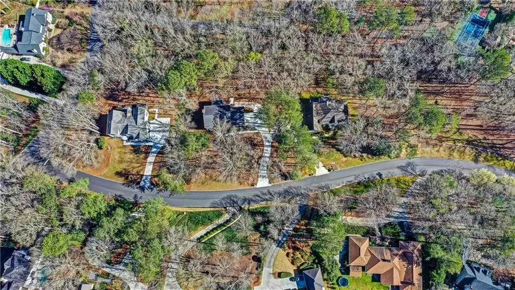 8265 Habersham Waters Road, Atlanta, Georgia 30350, 5 Bedrooms Bedrooms, ,4 BathroomsBathrooms,Residential,Sold,8265 Habersham Waters Road,7019946