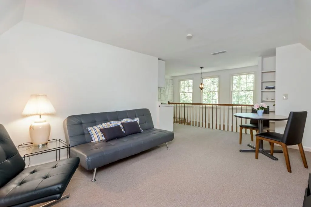 655 Fair Oaks Manor, Sandy Springs, Georgia 30327, 5 Bedrooms Bedrooms, ,6 BathroomsBathrooms,Residential,Sold,655 Fair Oaks Manor,6733564