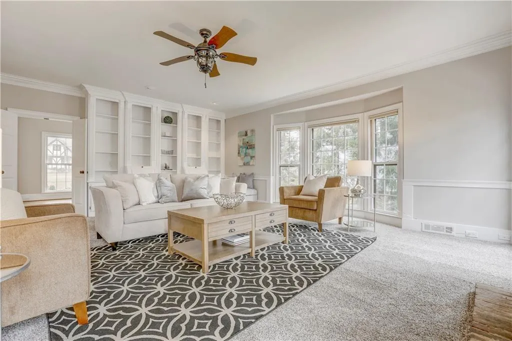 1609 Lazy River Lane, Sandy Springs, Georgia 30350, 5 Bedrooms Bedrooms, ,4 BathroomsBathrooms,Residential,Sold,1609 Lazy River Lane,5952440