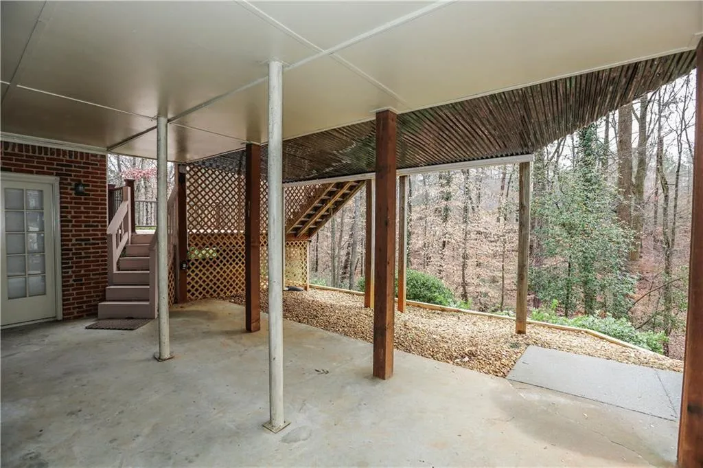 1609 Lazy River Lane, Sandy Springs, Georgia 30350, 5 Bedrooms Bedrooms, ,4 BathroomsBathrooms,Residential,Sold,1609 Lazy River Lane,5952440