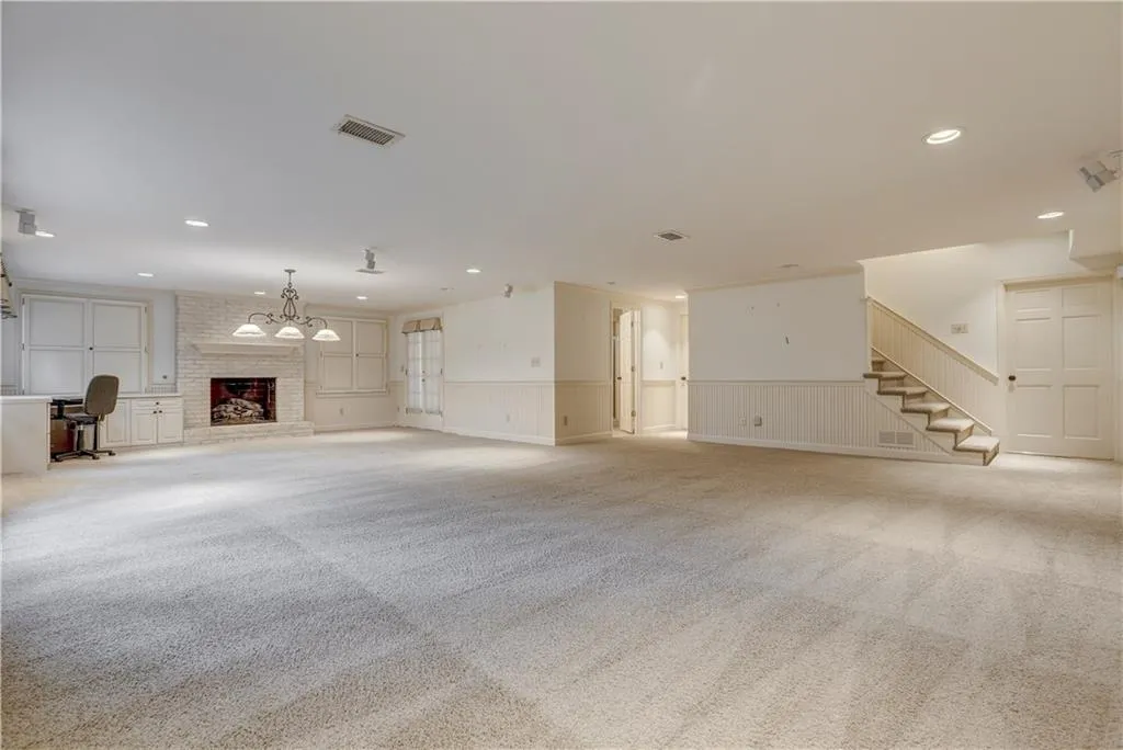 1609 Lazy River Lane, Sandy Springs, Georgia 30350, 5 Bedrooms Bedrooms, ,4 BathroomsBathrooms,Residential,Sold,1609 Lazy River Lane,5952440