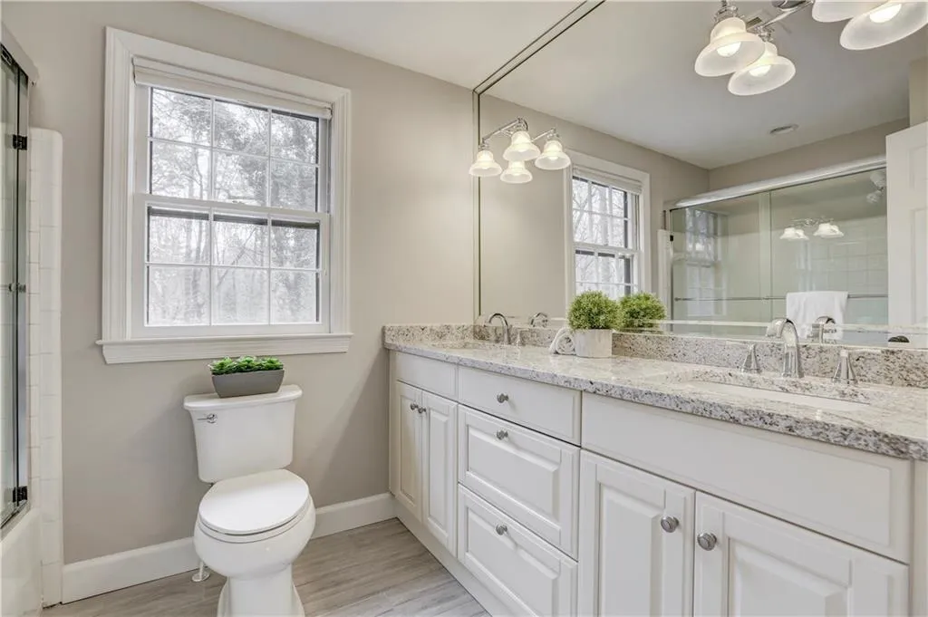 1609 Lazy River Lane, Sandy Springs, Georgia 30350, 5 Bedrooms Bedrooms, ,4 BathroomsBathrooms,Residential,Sold,1609 Lazy River Lane,5952440