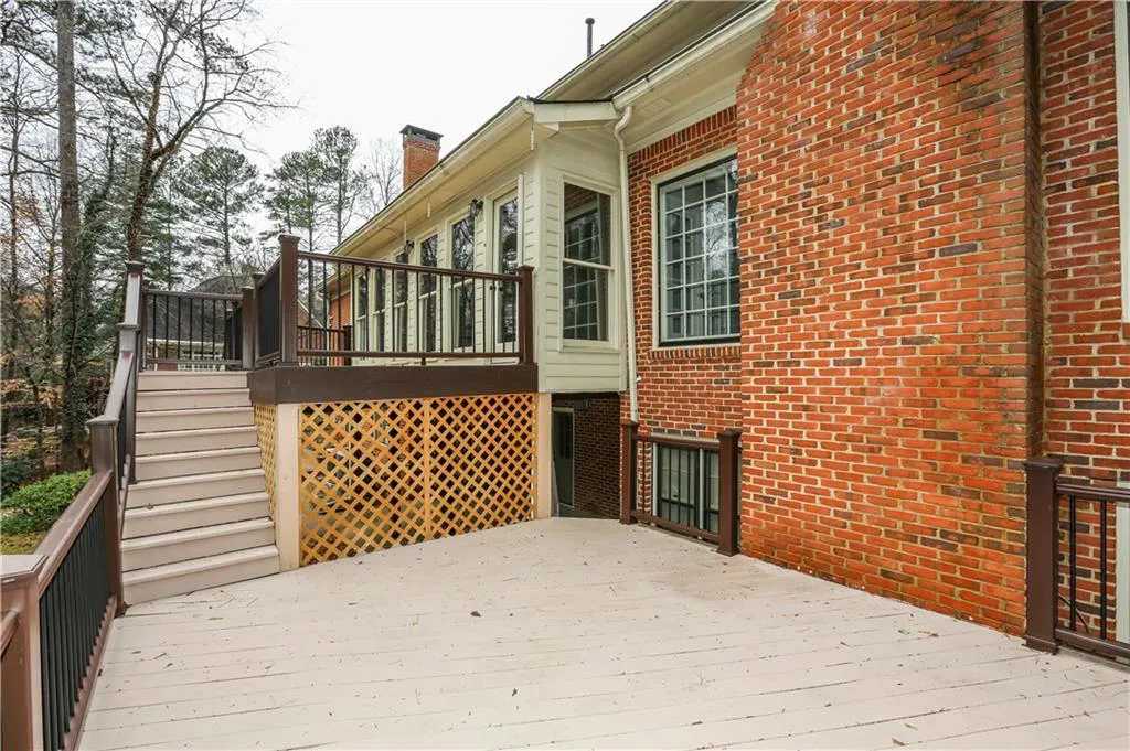 1609 Lazy River Lane, Sandy Springs, Georgia 30350, 5 Bedrooms Bedrooms, ,4 BathroomsBathrooms,Residential,Sold,1609 Lazy River Lane,5952440
