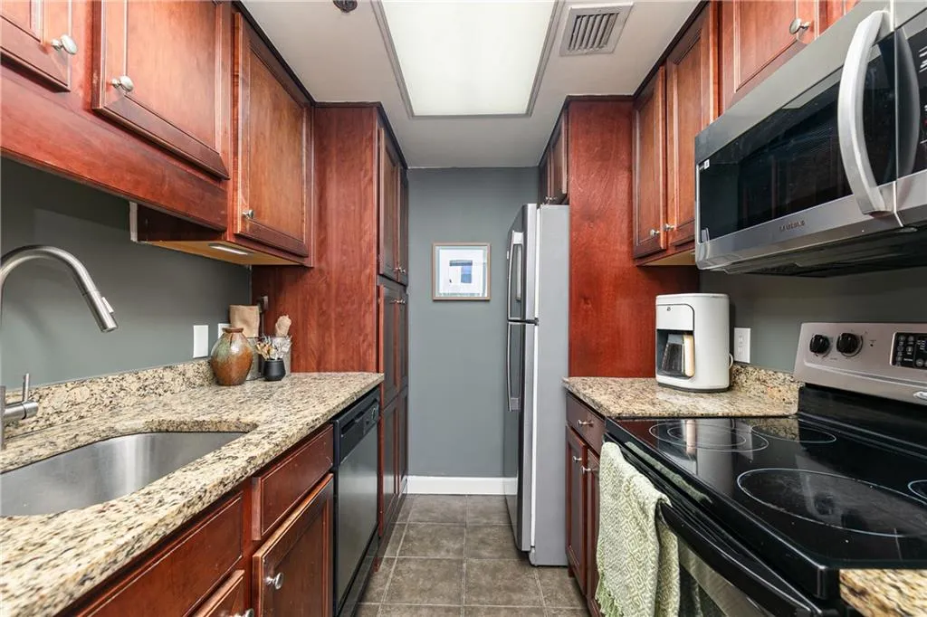 1280 Peachtree Street Ne Unit 3602, Atlanta, Georgia 30309, 1 Bedroom Bedrooms, ,1 BathroomBathrooms,Residential,For Sale,1280 Peachtree Street Ne Unit 3602,7642447