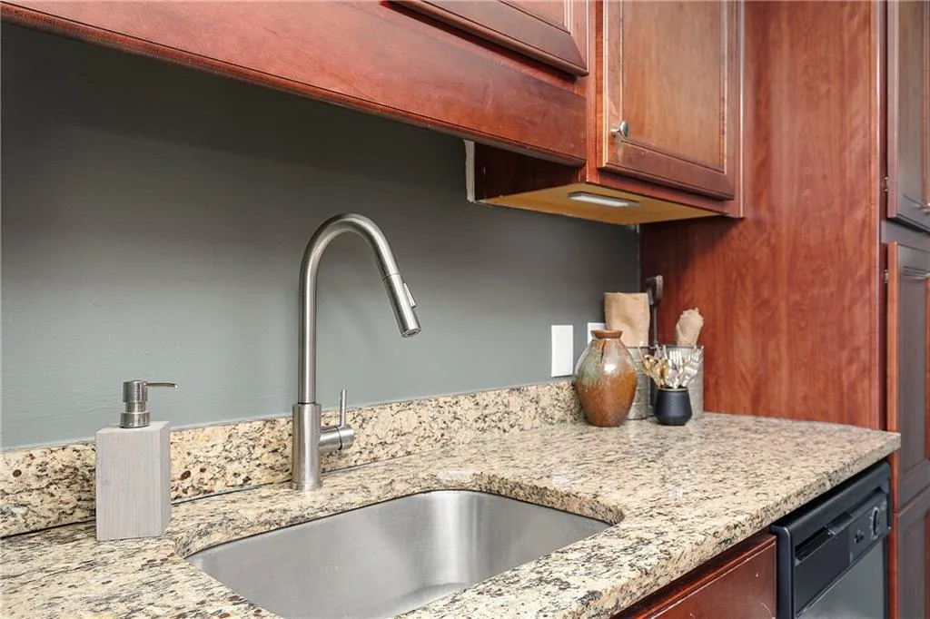 1280 Peachtree Street Ne Unit 3602, Atlanta, Georgia 30309, 1 Bedroom Bedrooms, ,1 BathroomBathrooms,Residential,For Sale,1280 Peachtree Street Ne Unit 3602,7642447