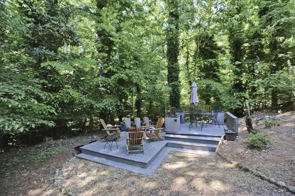 8222 Hewlett Road, Sandy Springs, Georgia 30350, 5 Bedrooms Bedrooms, ,5 BathroomsBathrooms,Residential,Sold,8222 Hewlett Road,6834832