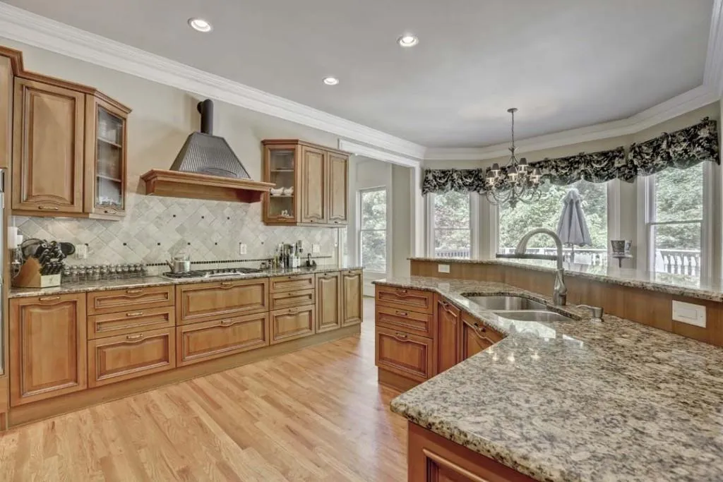 8222 Hewlett Road, Sandy Springs, Georgia 30350, 5 Bedrooms Bedrooms, ,5 BathroomsBathrooms,Residential,Sold,8222 Hewlett Road,6834832