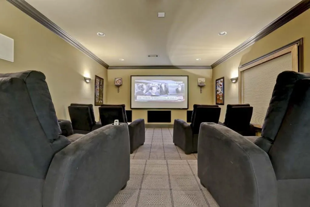 8222 Hewlett Road, Sandy Springs, Georgia 30350, 5 Bedrooms Bedrooms, ,5 BathroomsBathrooms,Residential,Sold,8222 Hewlett Road,6834832