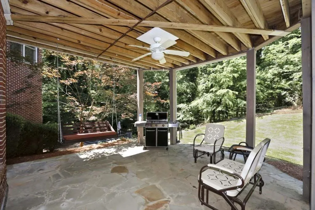 8222 Hewlett Road, Sandy Springs, Georgia 30350, 5 Bedrooms Bedrooms, ,5 BathroomsBathrooms,Residential,Sold,8222 Hewlett Road,6834832