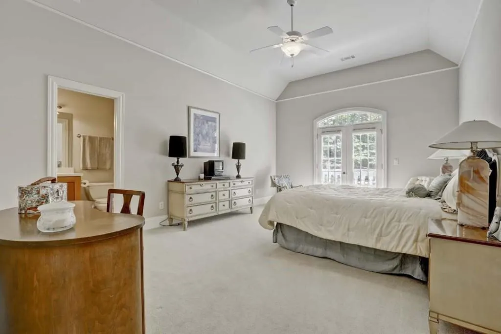 8222 Hewlett Road, Sandy Springs, Georgia 30350, 5 Bedrooms Bedrooms, ,5 BathroomsBathrooms,Residential,Sold,8222 Hewlett Road,6834832