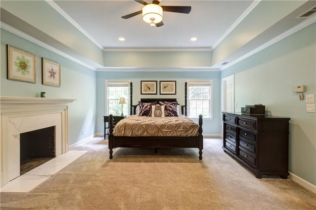 7800 Landowne Drive, Sandy Springs, Georgia 30350, 5 Bedrooms Bedrooms, ,4 BathroomsBathrooms,Residential,Sold,7800 Landowne Drive,5957331