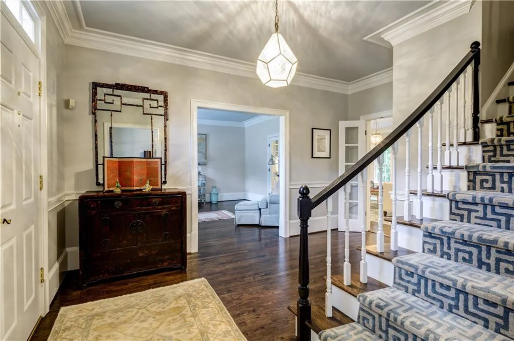 7800 Landowne Drive, Sandy Springs, Georgia 30350, 5 Bedrooms Bedrooms, ,4 BathroomsBathrooms,Residential,Sold,7800 Landowne Drive,5957331