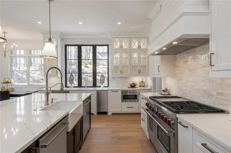 540 High Point Lane, Sandy Springs, Georgia 30342, 5 Bedrooms Bedrooms, ,5 BathroomsBathrooms,Residential,Sold,540 High Point Lane,6608635