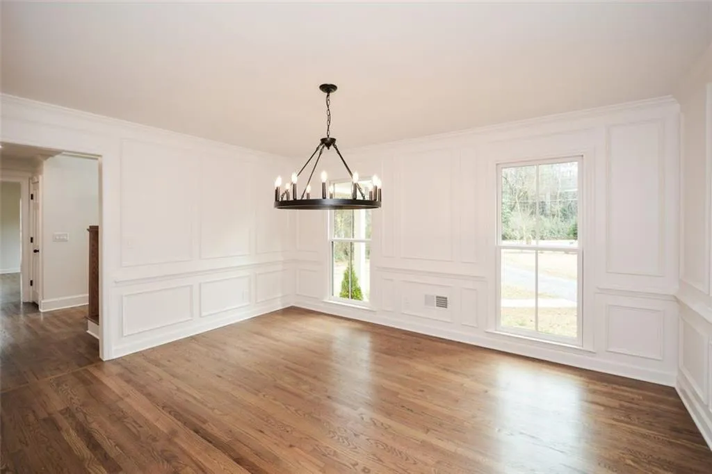 805 Wesley Oak Road, Sandy Springs, Georgia 30328, 5 Bedrooms Bedrooms, ,4 BathroomsBathrooms,Residential,For Sale,805 Wesley Oak Road,7625660