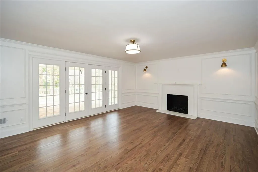 805 Wesley Oak Road, Sandy Springs, Georgia 30328, 5 Bedrooms Bedrooms, ,4 BathroomsBathrooms,Residential,For Sale,805 Wesley Oak Road,7625660