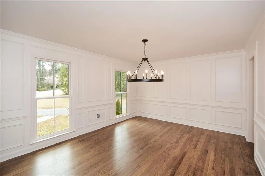805 Wesley Oak Road, Sandy Springs, Georgia 30328, 5 Bedrooms Bedrooms, ,4 BathroomsBathrooms,Residential,For Sale,805 Wesley Oak Road,7625660