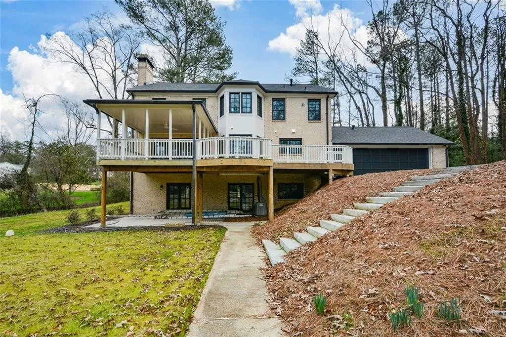 805 Wesley Oak Road, Sandy Springs, Georgia 30328, 5 Bedrooms Bedrooms, ,4 BathroomsBathrooms,Residential,For Sale,805 Wesley Oak Road,7625660