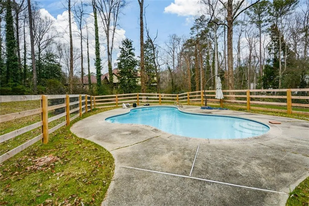 805 Wesley Oak Road, Sandy Springs, Georgia 30328, 5 Bedrooms Bedrooms, ,4 BathroomsBathrooms,Residential,For Sale,805 Wesley Oak Road,7625660