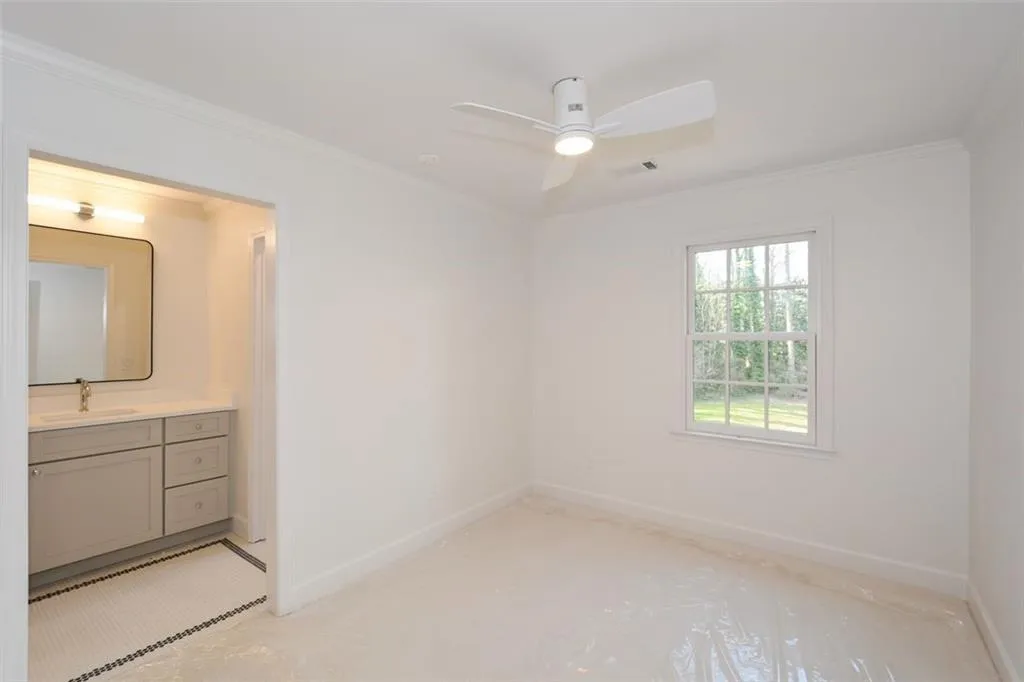 805 Wesley Oak Road, Sandy Springs, Georgia 30328, 5 Bedrooms Bedrooms, ,4 BathroomsBathrooms,Residential,For Sale,805 Wesley Oak Road,7625660