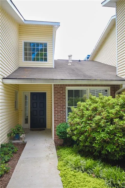 96 Dunwoody Springs Drive Unit 96, Sandy Springs, Georgia 30328, 3 Bedrooms Bedrooms, ,2 BathroomsBathrooms,Residential,Sold,96 Dunwoody Springs Drive Unit 96,5837502