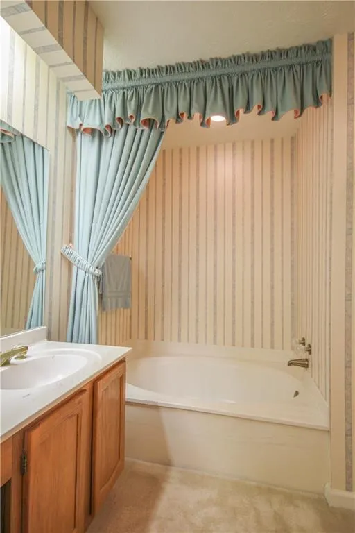 96 Dunwoody Springs Drive Unit 96, Sandy Springs, Georgia 30328, 3 Bedrooms Bedrooms, ,2 BathroomsBathrooms,Residential,Sold,96 Dunwoody Springs Drive Unit 96,5837502