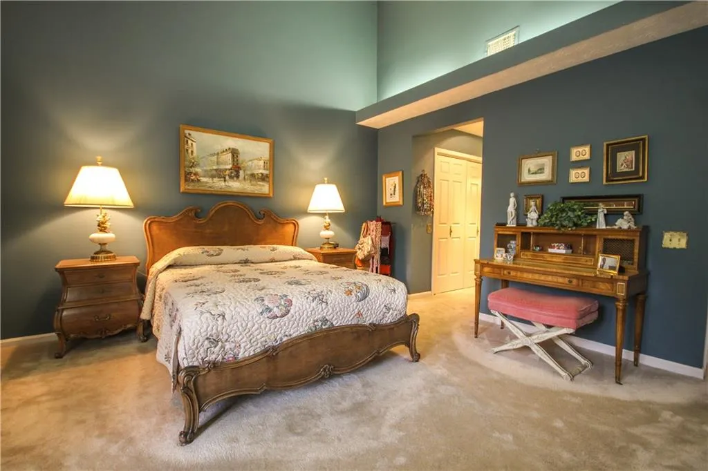 96 Dunwoody Springs Drive Unit 96, Sandy Springs, Georgia 30328, 3 Bedrooms Bedrooms, ,2 BathroomsBathrooms,Residential,Sold,96 Dunwoody Springs Drive Unit 96,5837502