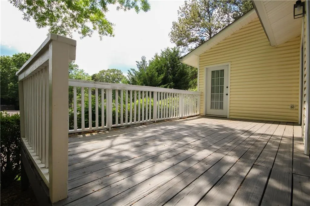 96 Dunwoody Springs Drive Unit 96, Sandy Springs, Georgia 30328, 3 Bedrooms Bedrooms, ,2 BathroomsBathrooms,Residential,Sold,96 Dunwoody Springs Drive Unit 96,5837502