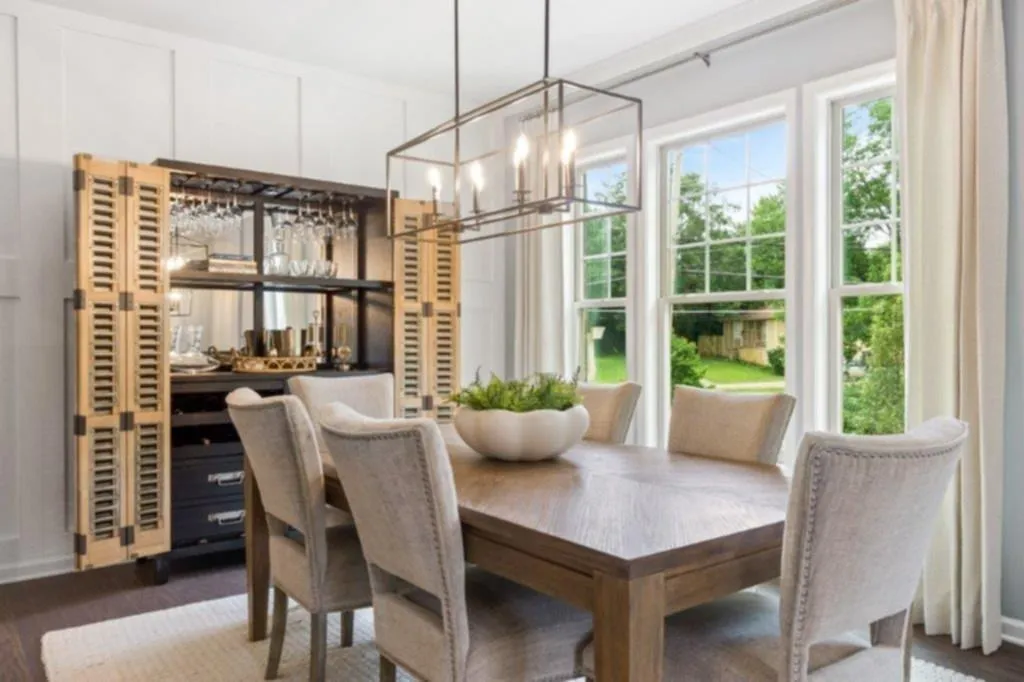 350 Provenance Drive, Sandy Springs, Georgia 30328, 4 Bedrooms Bedrooms, ,3 BathroomsBathrooms,Residential,Sold,350 Provenance Drive,6701751