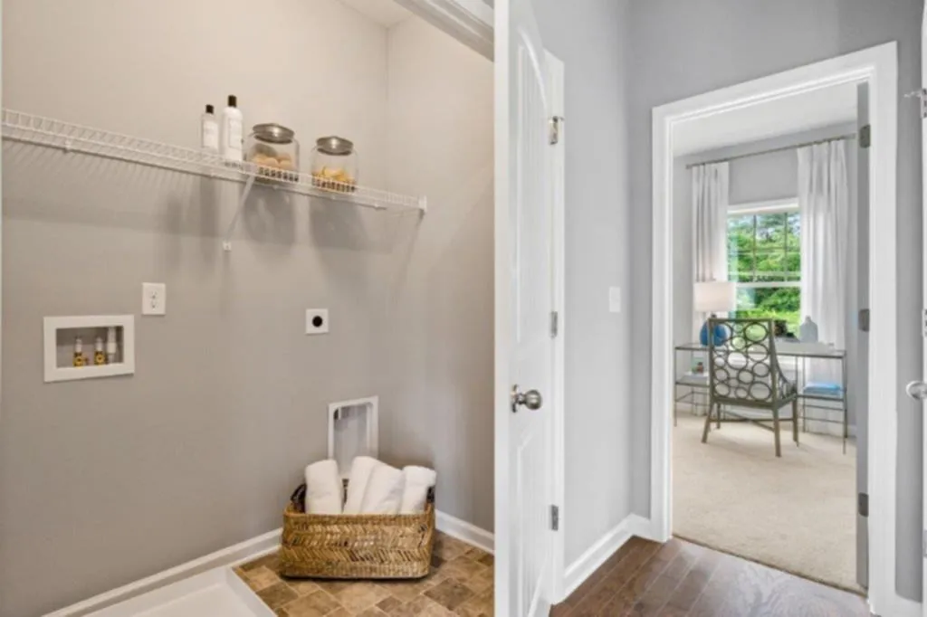 350 Provenance Drive, Sandy Springs, Georgia 30328, 4 Bedrooms Bedrooms, ,3 BathroomsBathrooms,Residential,Sold,350 Provenance Drive,6701751