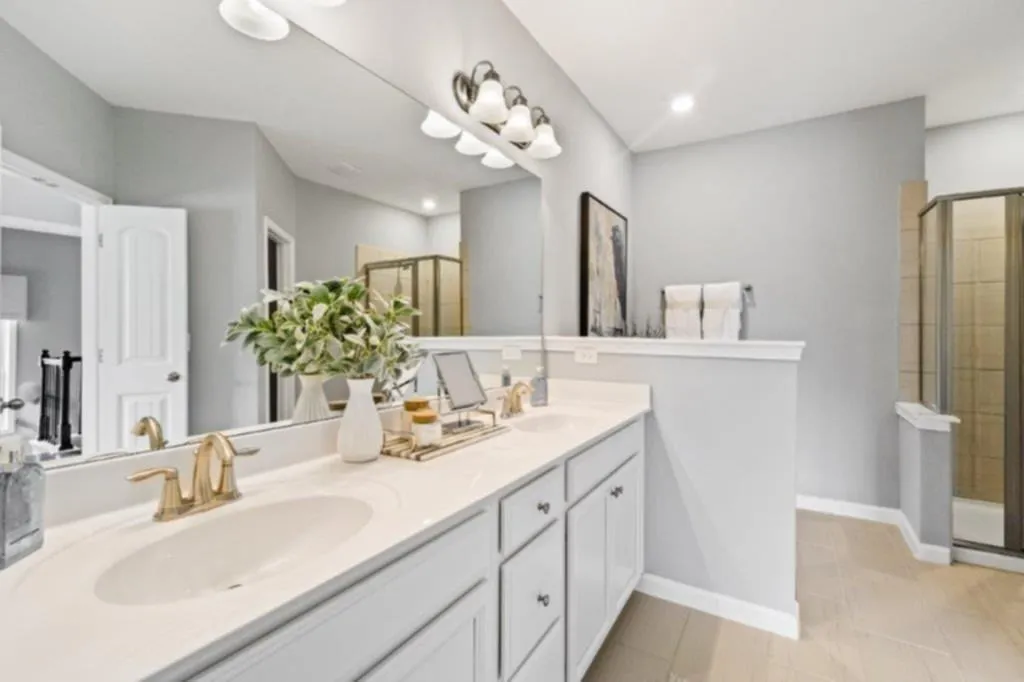 350 Provenance Drive, Sandy Springs, Georgia 30328, 4 Bedrooms Bedrooms, ,3 BathroomsBathrooms,Residential,Sold,350 Provenance Drive,6701751