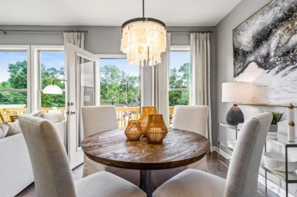 350 Provenance Drive, Sandy Springs, Georgia 30328, 4 Bedrooms Bedrooms, ,3 BathroomsBathrooms,Residential,Sold,350 Provenance Drive,6701751