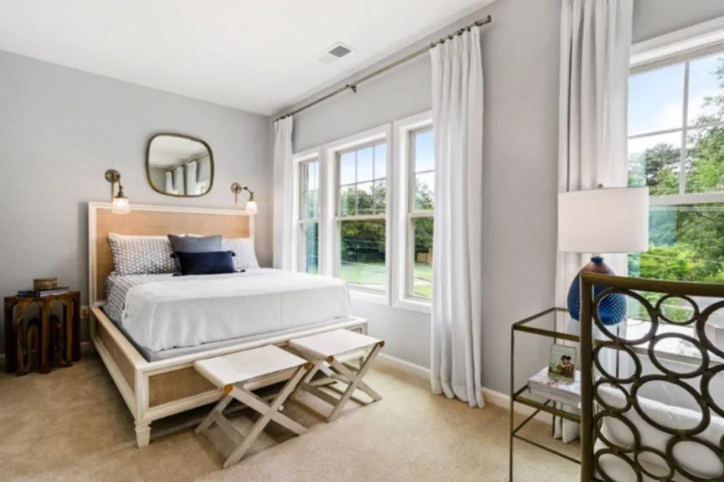 350 Provenance Drive, Sandy Springs, Georgia 30328, 4 Bedrooms Bedrooms, ,3 BathroomsBathrooms,Residential,Sold,350 Provenance Drive,6701751