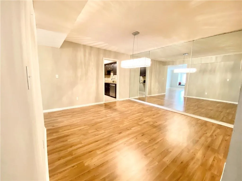 6851 Roswell Road Unit Q14, Sandy Springs, Georgia 30328, 3 Bedrooms Bedrooms, ,2 BathroomsBathrooms,Residential,Sold,6851 Roswell Road Unit Q14,7128500