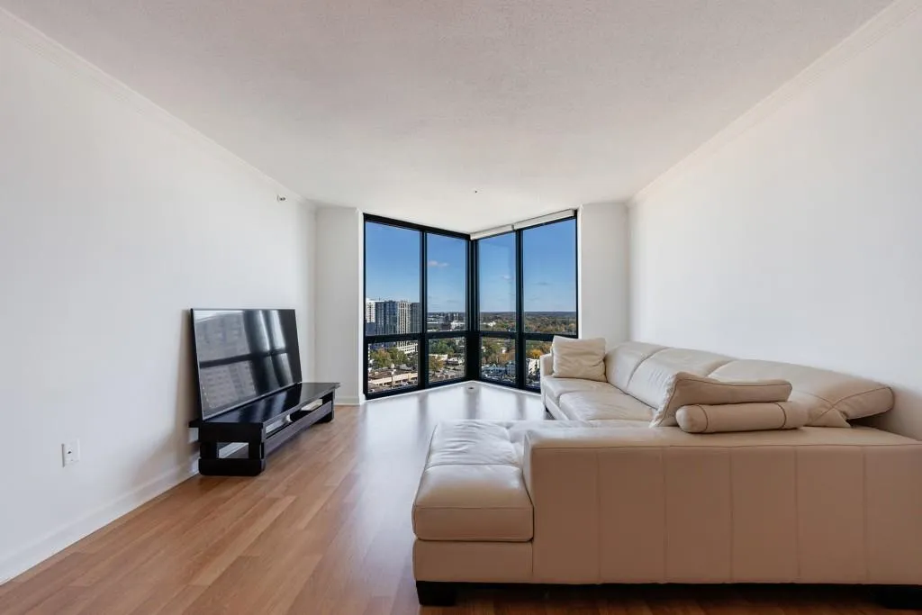 2870 Pharr Court South Nw Unit 2602, Atlanta, Georgia 30305, 1 Bedroom Bedrooms, ,1 BathroomBathrooms,Residential,For Sale,2870 Pharr Court South Nw Unit 2602,7489745